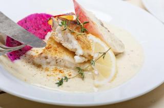 Doradă în unt cu lămâie. O rețetă pe care o vei încerca cu fiecare ocazie