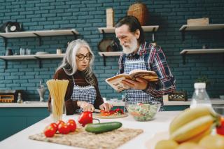 Obiceiul care poate reduce cu 30% riscul de demență la persoanele în vârstă