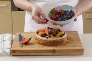 Prăjitură de mămăligă cu lămâie și bezea. Un deliciu pentru toate gusturile