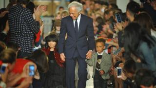 Cel mai generos miliardar din lume! El își împarte averea la săraci și bolnavii de cancer