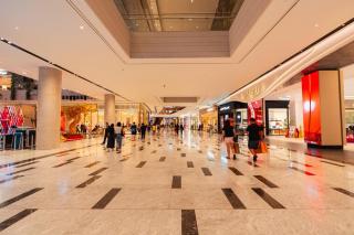 Programul mall-urilor din București de Paște 2026. Care centru comercial este deschis duminică