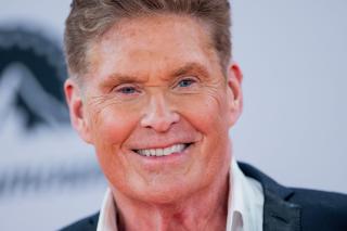David Hasselhoff a ajuns în scaun cu rotile. Actorul din Baywatch are probleme grave de sănătate