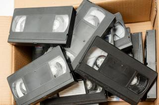 Un stagiar NASA a cumpărat 1.150 de casete cu doar 217 dolari. Ce a descoperit printre ele s-a vândut cu 1,82 milioane de dolari