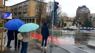 România trece de la vreme de vară la temperaturi cu 15 grade mai mici. Data de la care se schimbă radical vremea