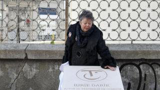 Apariție rară la înmormântarea Ancăi Pandrea. Sora regretatei actrițe a venit să o conducă pe ultimul drum