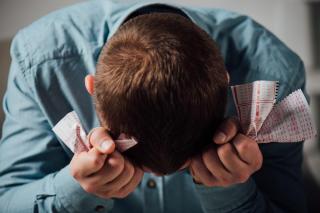 „Ghinionul” marilor câștigători la Loto din România. Ce s-a întâmplat cu averile lor după ce au dat lovitura
