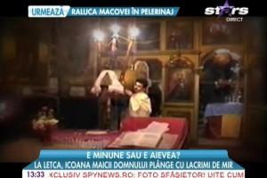 IMPRESIONANT! Icoana Maicii Domnului dintr-o biserică românească plânge cu lacrimi de mir