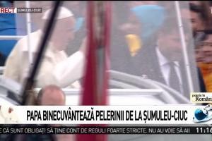 Video. 85.000 de oameni l-au aplaudat la Şumuleu Ciuc. Papa Francisc a sosit în papamobilul construit la Uzinele Dacia
