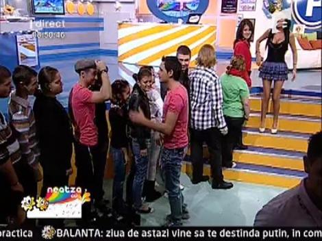 Lansare de carte, varianta  Razvan si Dani