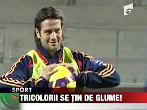 Tricolorii se tin de glume