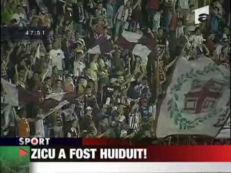 Zicu a fost huiduit!