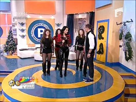 Dani face instructie cu trupa Ellei