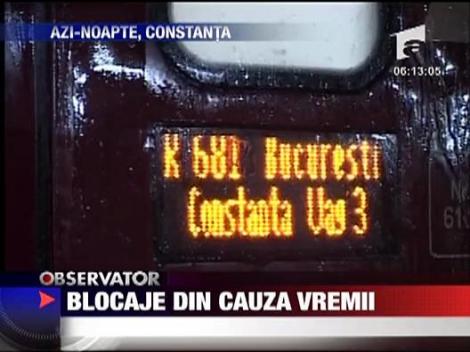 Trenuri blocate de viscol