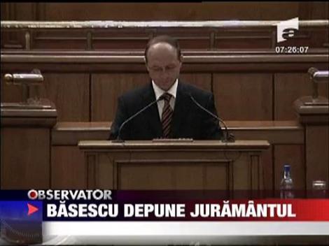 Basescu depune juramantul