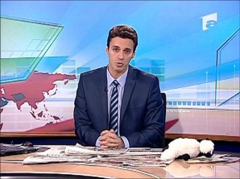 Elena Udrea strange din dinti