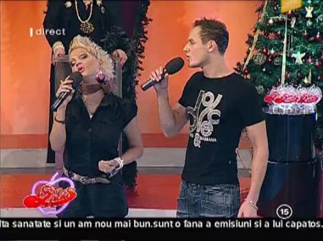 Naomi canta Ramai cu mine in noaptea de craciun