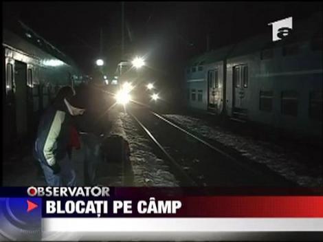 Blocati pe camp