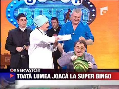 Toata lumea joaca la Super Bingo
