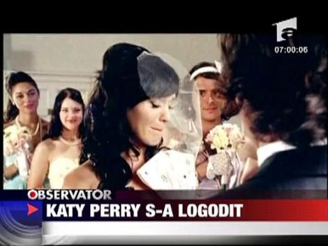 Katy Perry s-a logodit