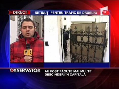 Retinuti pentru trafic de droguri