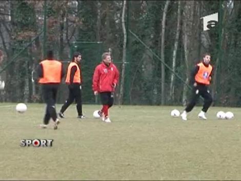 Ladislau Boloni a plecat de la Standard Liege!