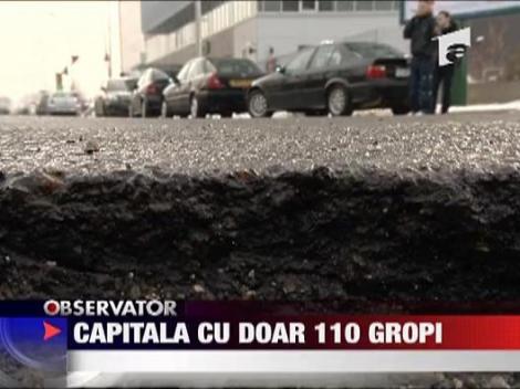 Primarul general, Sorin Oprescu, se face ca astupa gropile din Bucuresti