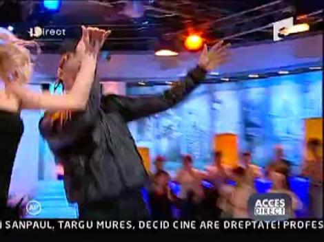 Lora si Sony Flame au cantat la Acces Direct