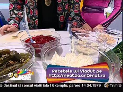 Vladut a gatit piept de pui inimos