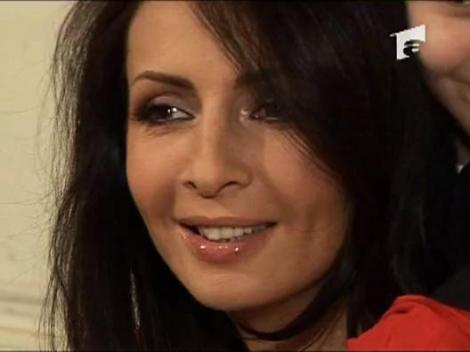 Mama si fiul, Mihaela si Ayan