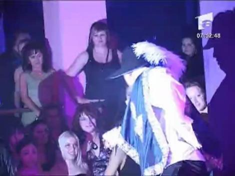 Show incendiar marca Flamingo Boys