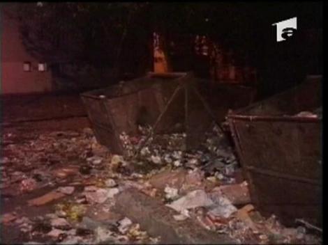 Bebelus gasit mort la groapa de gunoi