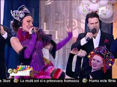 Anna Lesko & Distinto - Pasiune ruseasca