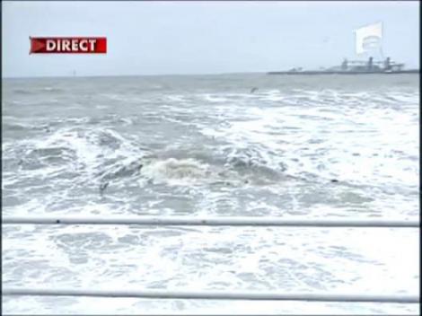 Ploi torentiale la malul marii