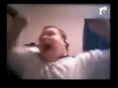 Personaj care-i imita pe cei de la O-zone