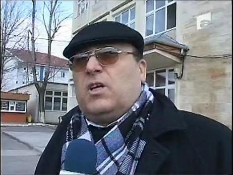 Profesor batut de elev