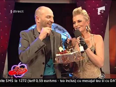 Capatos a primit un tort de la Sylvia si Dj Rhino