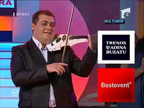 Claudia de la Sexxy si Ninel de la Braila au cantat la Acces Direct