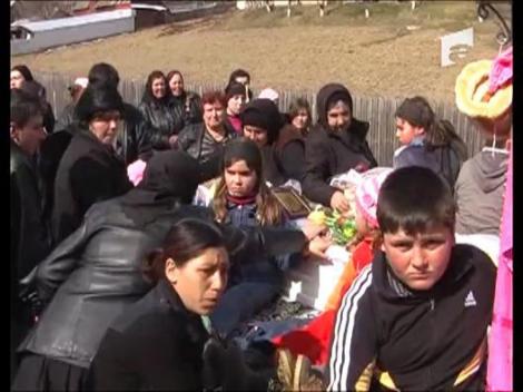 Parintii vor dreptate in cazul fetitei care s-a sinucis