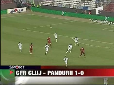 CFR Cluj - Pandurii Tg, Jiu 1-0