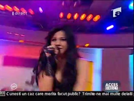 Fetele de la Senzual, provocatoare la Acces Direct