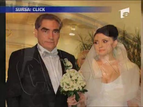 Petre roman isi boteaza fiul