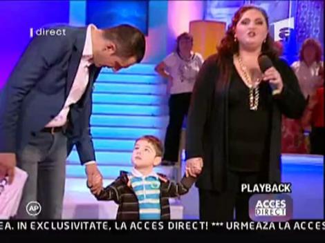 Silvia Lungeanu a cantat o romanta la Acces Direct