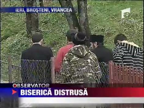 Biserica lovita de un trasnet