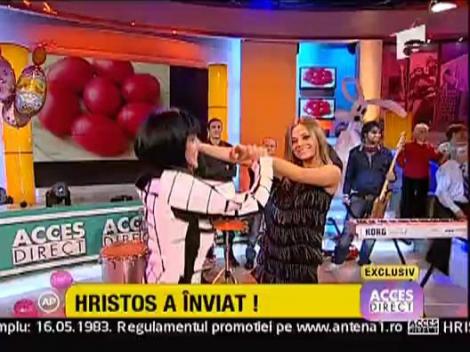 Gina Mocanu canta pentru fetele ei