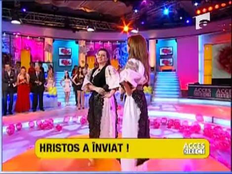 Elena Gheorghe a cantat alaturi de mama ei