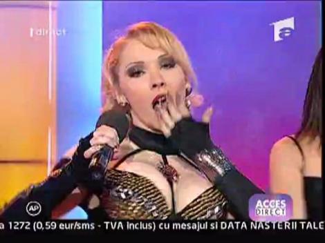 Sylvie a cantat la Acces Direct piesa "Get In"