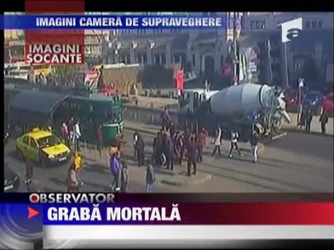 Calcata de o betoniera, pe trecerea de pietoni