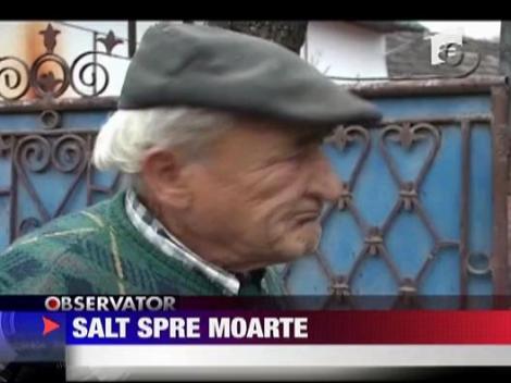 Salt spre moarte! A cazut 8 etaje in putul liftului!