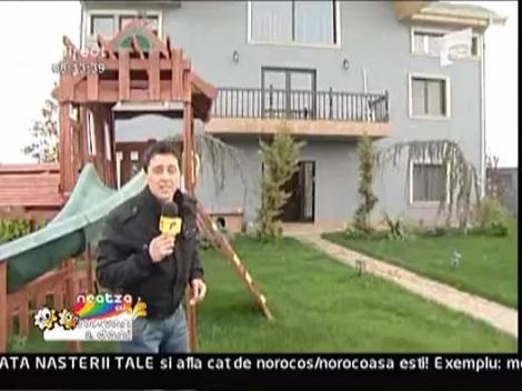 Materian Duta  acasa la Adriana Antoni