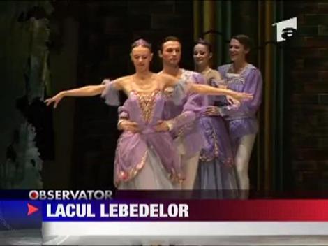 Lacul lebedelor a umplut la refuz Sala Palatulu